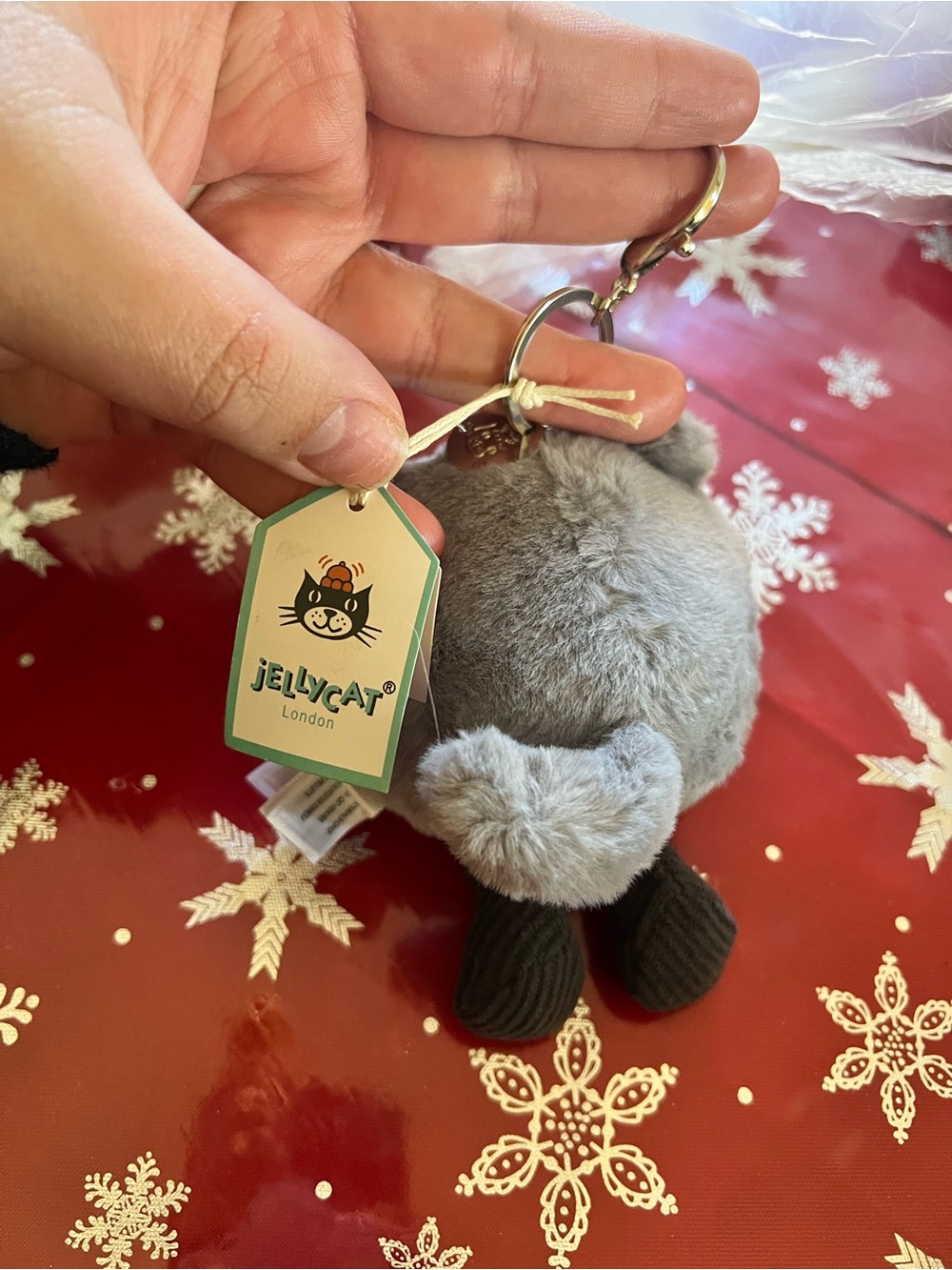 GREY CAT PLUSH KEYCHAIN - Picture 3 of 6
